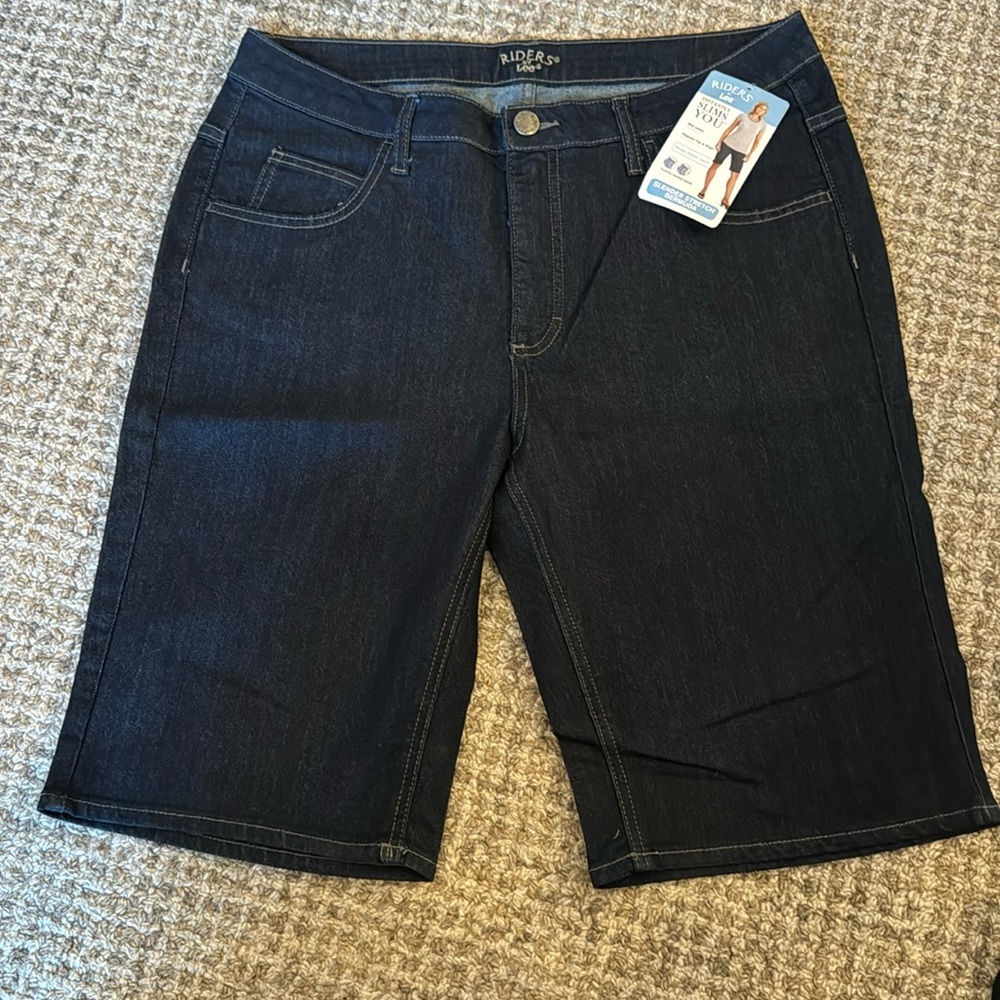Riders by Lee dark denim Bermuda’s size 14